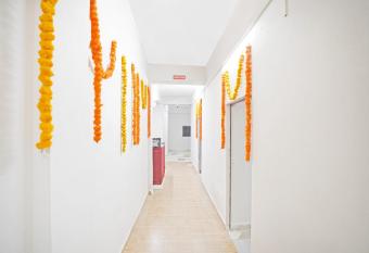 Flagship Alora Inn allows 18 year olds to book a room