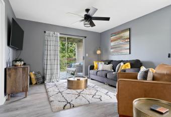 Lake Escape - Table Rock Lake has Balcony rooms