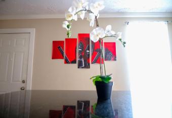 IT'S A VIBE in Houston has Balcony rooms