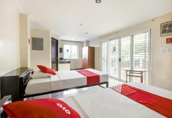 OYO 842 City Smiles Apartelle has Balcony rooms