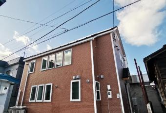 Opopo home           has rooms with a private hot tub