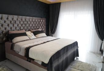 Villa Vidovic Banja Luka allows 18 year olds to book a room