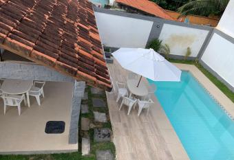 Casa na praia c/ churrasqueira e piscina. has Smoking rooms