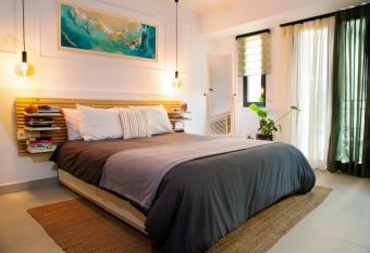 Soho #1 Luxurious apartment in Saint Nicolas has Balcony rooms