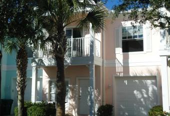 Easy Getaway has Balcony rooms