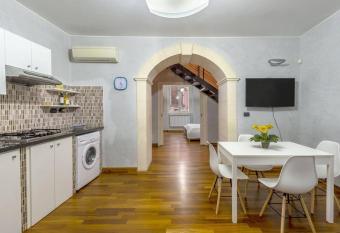 Casa Amore has Balcony rooms