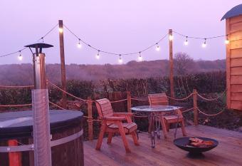 Forton House Shepherd s Huts allows 18 year olds to book a room