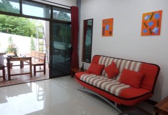 Judith s 2 bedroom family home, sleeps 6 has Balcony rooms