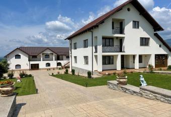 Pensiunea Novis has Balcony rooms