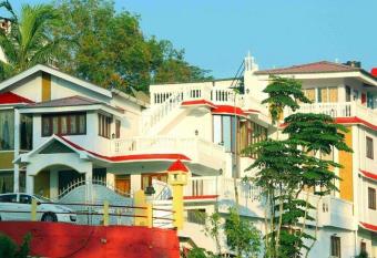 Bon Seven Seas Dream Castle Port Blair allows 18 year olds to book a room