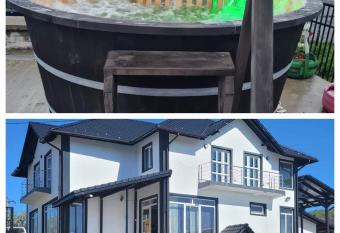 Casa dintre munti has Balcony rooms