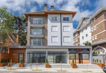 Rosa Edif  cio Giardino Cattedral allows 18 year olds to book a room