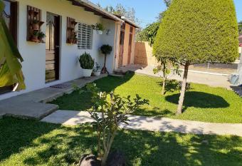 CASITA HOGARE  A JARABACOA (independent entrance) allows 18 year olds to book a room