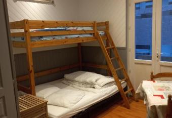 Au petit marin has Balcony rooms