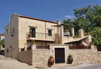 Traditional Villa in Vamos has Balcony rooms
