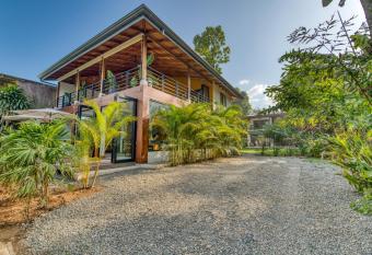 Yoshi s on the beach has Balcony rooms