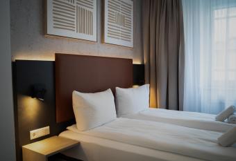 JUNIK Apartments Oberhausen allows 18 year olds to book a room