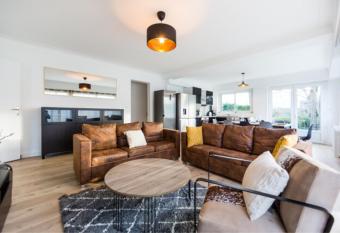 KASA CITY GARDEN - Maison Spacieuse et Jardin - Proche Centre ville has Balcony rooms