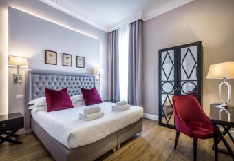 Hotel Emma Small Luxury Hotel allows 18 year olds to book a room