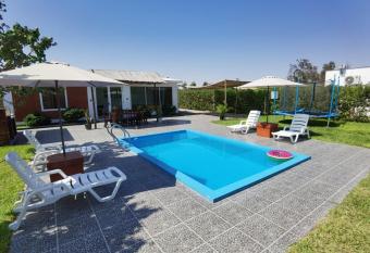 Bungalow Sol del Sur has Smoking/Balcony rooms