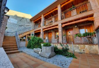 Alojamientos Rurales La Aldaba has Balcony rooms