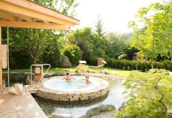 Hotel Weisses R  ssl 3Sup has Balcony rooms