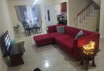 Beautiful 3-bedroom townhouse in Mandeville. has Balcony rooms
