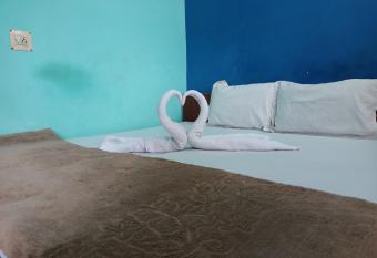 JPM GUEST HOUSE has Balcony rooms