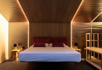 Brigida 103 has Balcony rooms