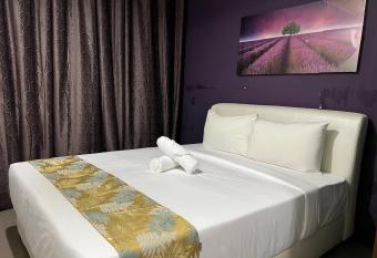 Cassia Inn Kuching allows 18 year olds to book a room
