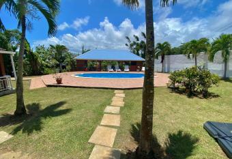 VILLA TIBOU allows 18 year olds to book a room