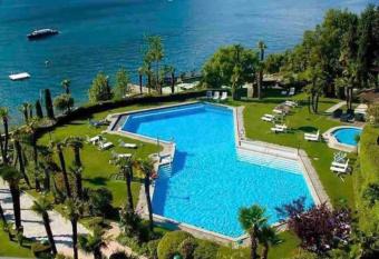 Holiday on The Lake Lugano 2 has Balcony rooms