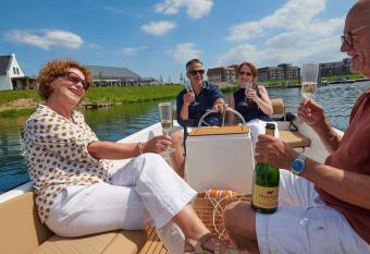 Parc Maasresidence Thorn Hotel Apartments has Balcony rooms