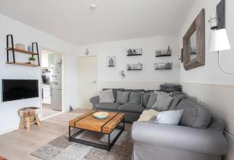 Cozy apartment in the middle of Zoutelande - Noordstraat 32 has Balcony rooms