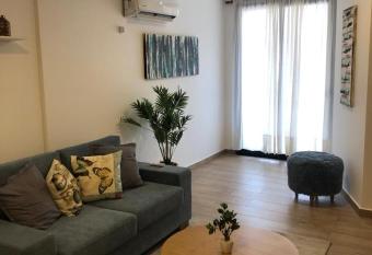 Departamento Boutique II en Nueva Cordoba allows 18 year olds to book a room