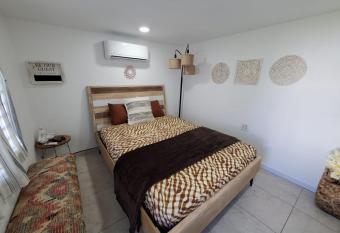 Aguadilla Breeze apt in gated complex 8 minute walk to Crashboat beach has Balcony rooms