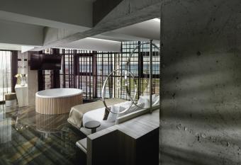 Nautilux Rethymno by Mage Hotels allows 18 year olds to book a room