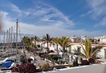 Front Line Marina Apartment With Roofterrace has Balcony rooms