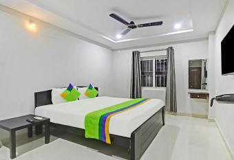 Itsy Hotels Sunrise Grand allows 18 year olds to book a room