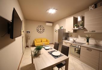 Casa Ercoli LA TORRE has Balcony rooms