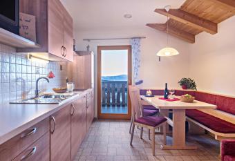 Schildberghof Ortler has Balcony rooms