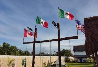 Camping y Caba  as Chelem has Balcony rooms