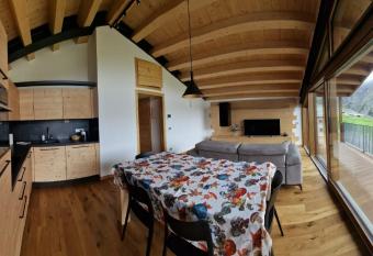 Casa Noemi has Balcony rooms