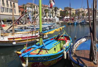 T3 Saint Cyr sur Mer 83270 has Balcony rooms