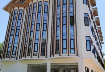 Hotel Zoon Dabb Srinagar airport kashmir allows 18 year olds to book a room