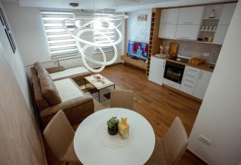 Apartman Vesna has Balcony rooms