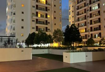 Luxury in the City allows 18 year olds to book a room