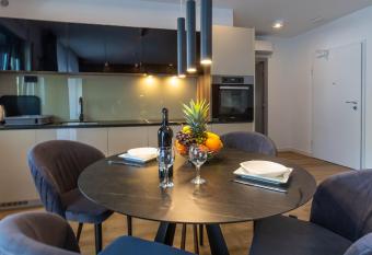 Villa Braga a10 has Balcony rooms