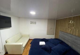 Apartaestudio calido y bien ubicado en Manizales allows 18 year olds to book a room