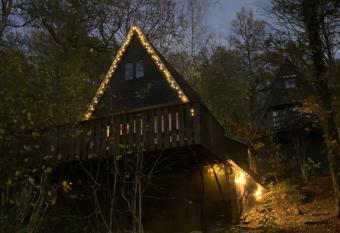 Chalet 126 - Durbuy allows 18 year olds to book a room